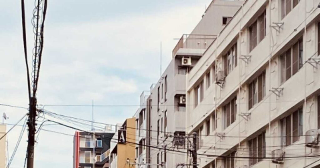 横浜の寿町とは?三大ドヤ街の今と歴史・治安・再開発を徹底解説