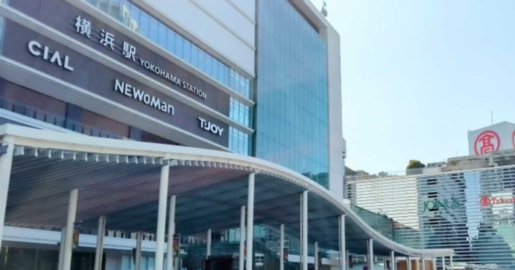 横浜駅周辺で暇つぶし！一人でも楽しめる無料スポットも紹介！