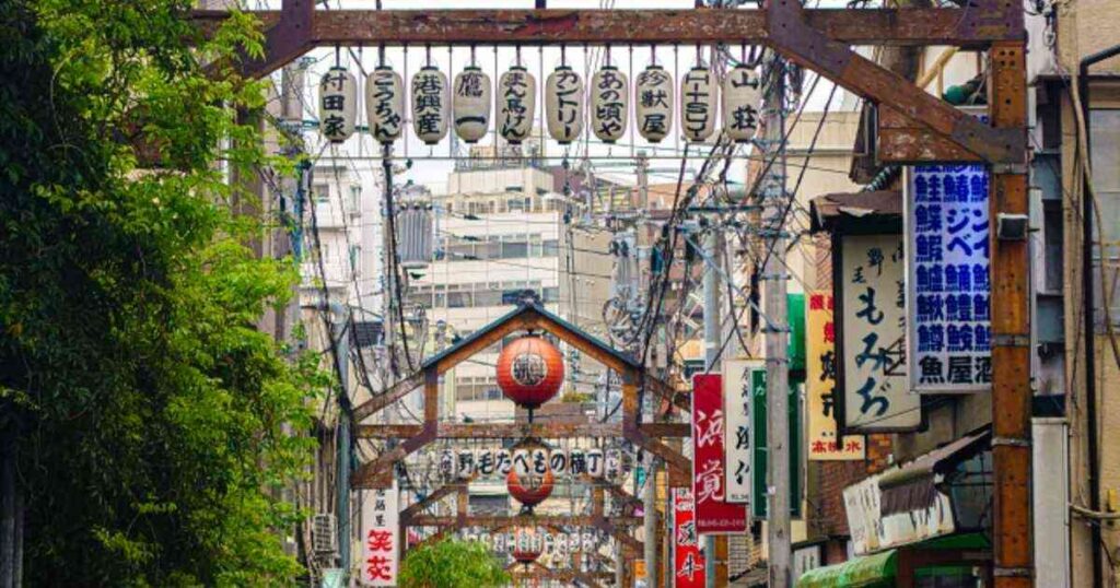 横浜の野毛最寄り駅と飲み屋の歩き方！桜木町駅・日ノ出町駅の最短ルート