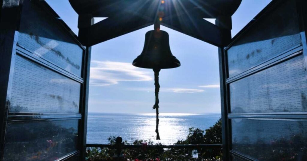 江ノ島の恋人の丘の行き方!別れるって本当?噂の真相と龍恋の鐘のジンクス